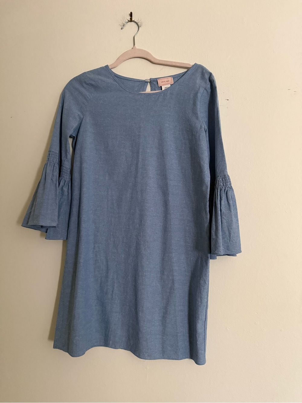 love...ady Light Blue Chambray Bell-Sleeve women